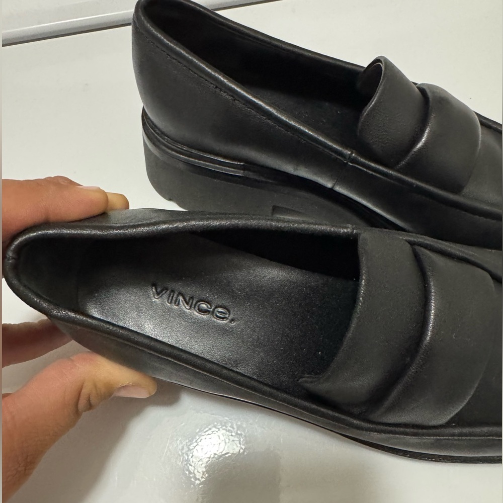 NWOT VINCE Apron Toe Leather Loafer - Picture 6 of 6